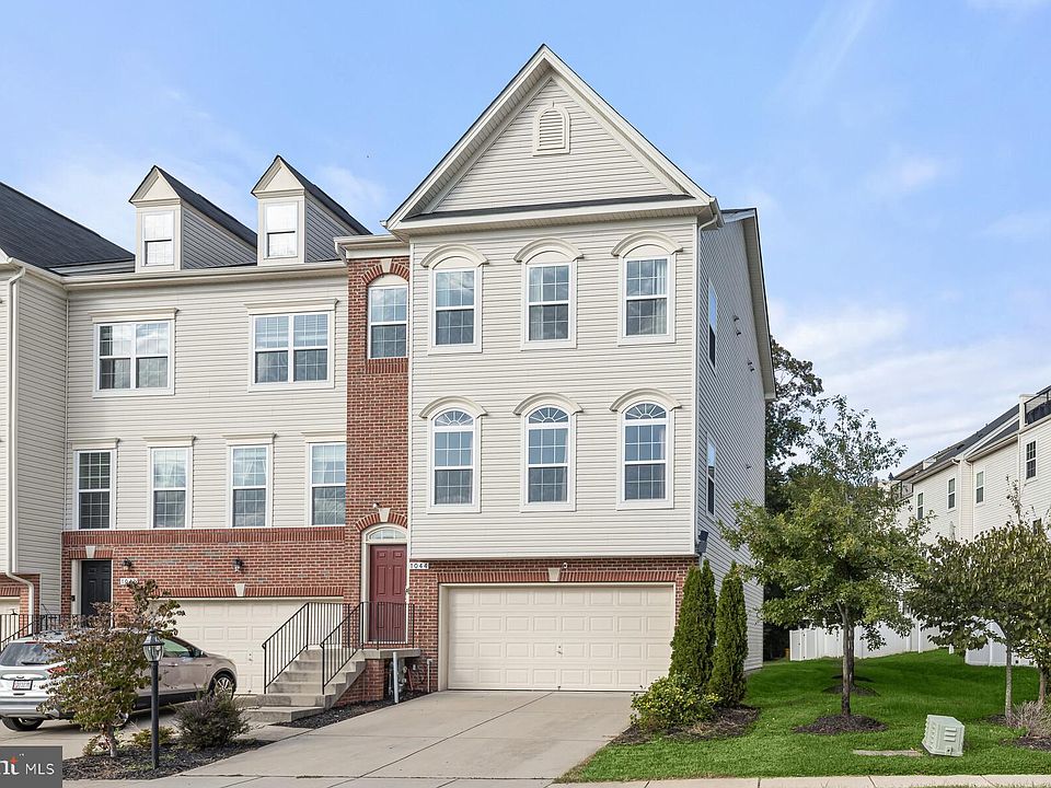1st image of 1044 Pultney Ln