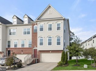 1044 Pultney Ln, Glen Burnie, MD 21060