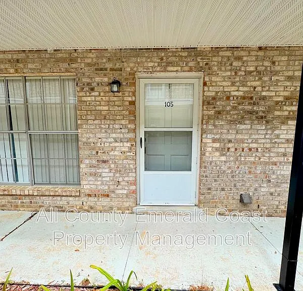 105 Country Club Dr — Photo 28