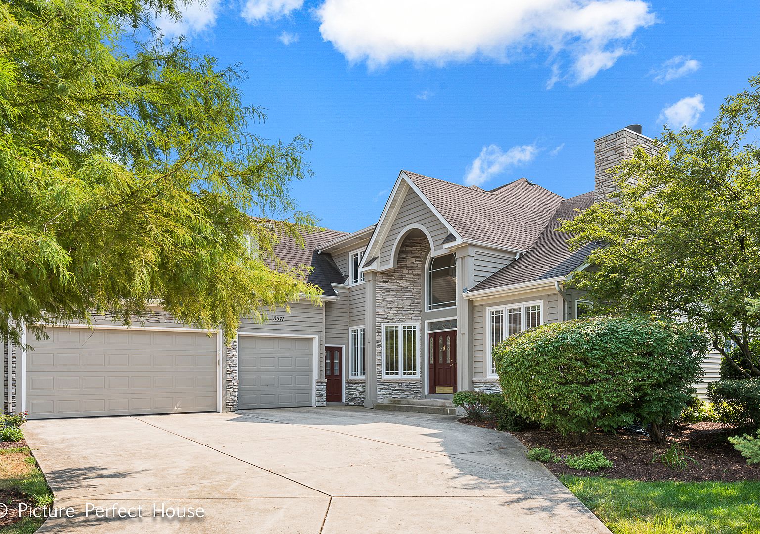 3571 Scottsdale Cir — White Eagle Golf Club