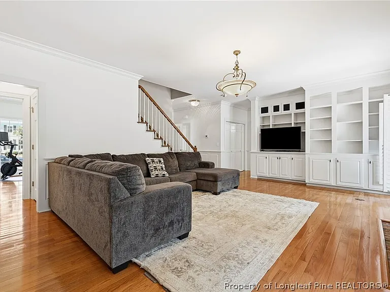 3525 Prestwick Dr — Photo 14