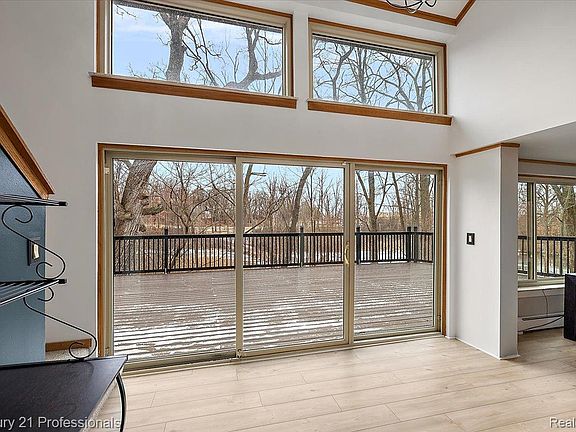 4th image of 3185 Shimmons Rd