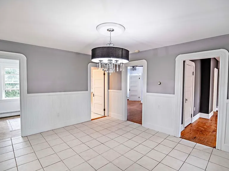 400 Wilson St — Photo 8