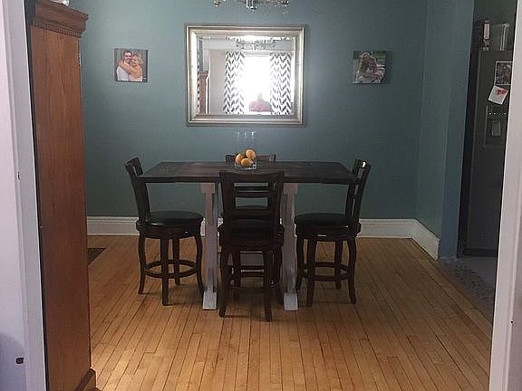5th image of 1008 Superior St