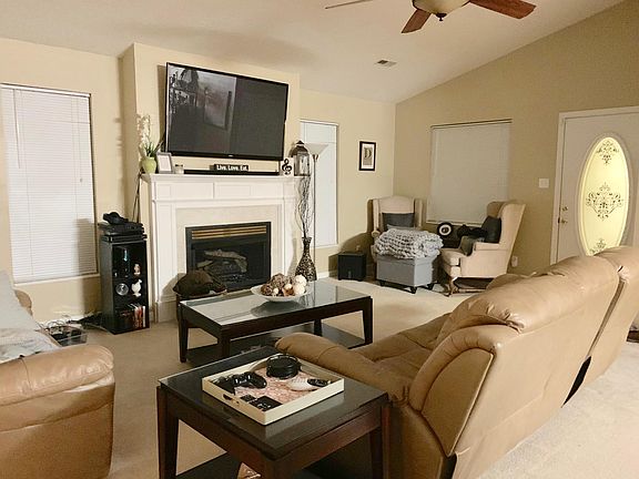 2nd image of 8509 Savannah Ct