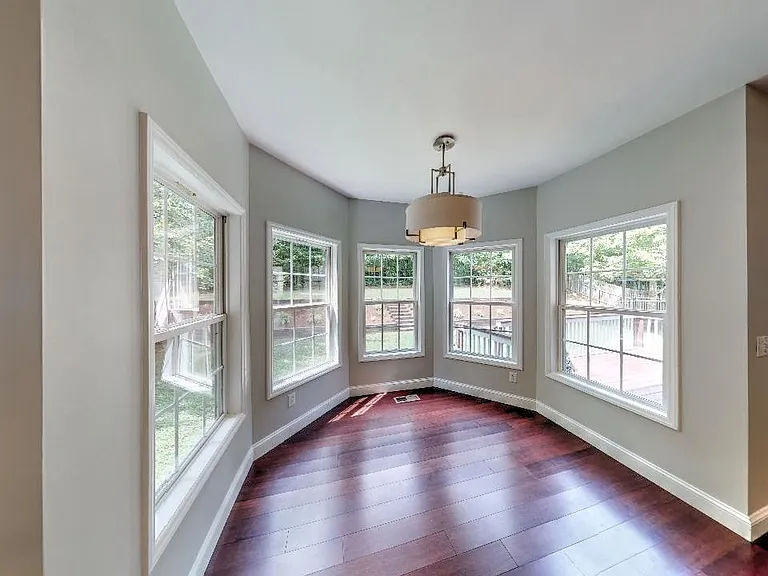 425 New Parkside Dr — Photo 19