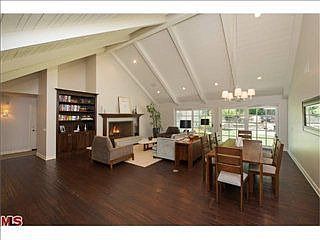 4th image of 1036 N Bundy Dr