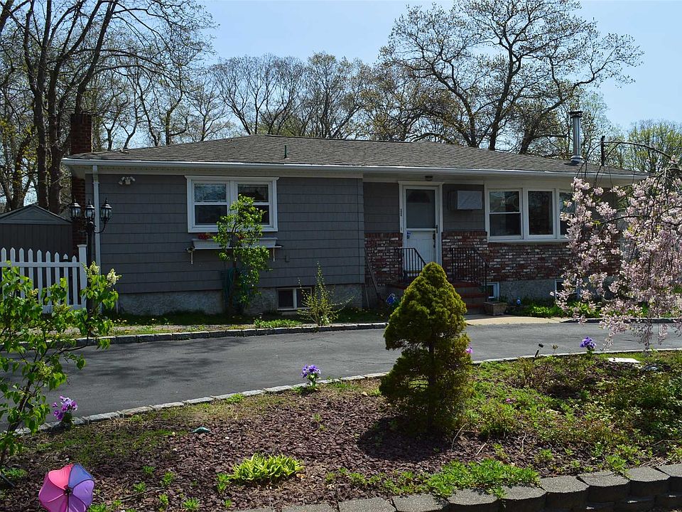 1st image of 207 Berkshire Dr