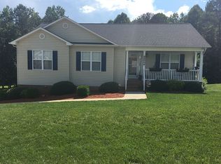 3811 26th Street Dr NE, Hickory, NC 28601