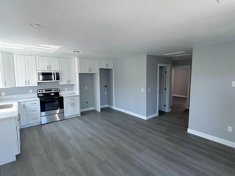 221 Lemon St #3 — Photo 2