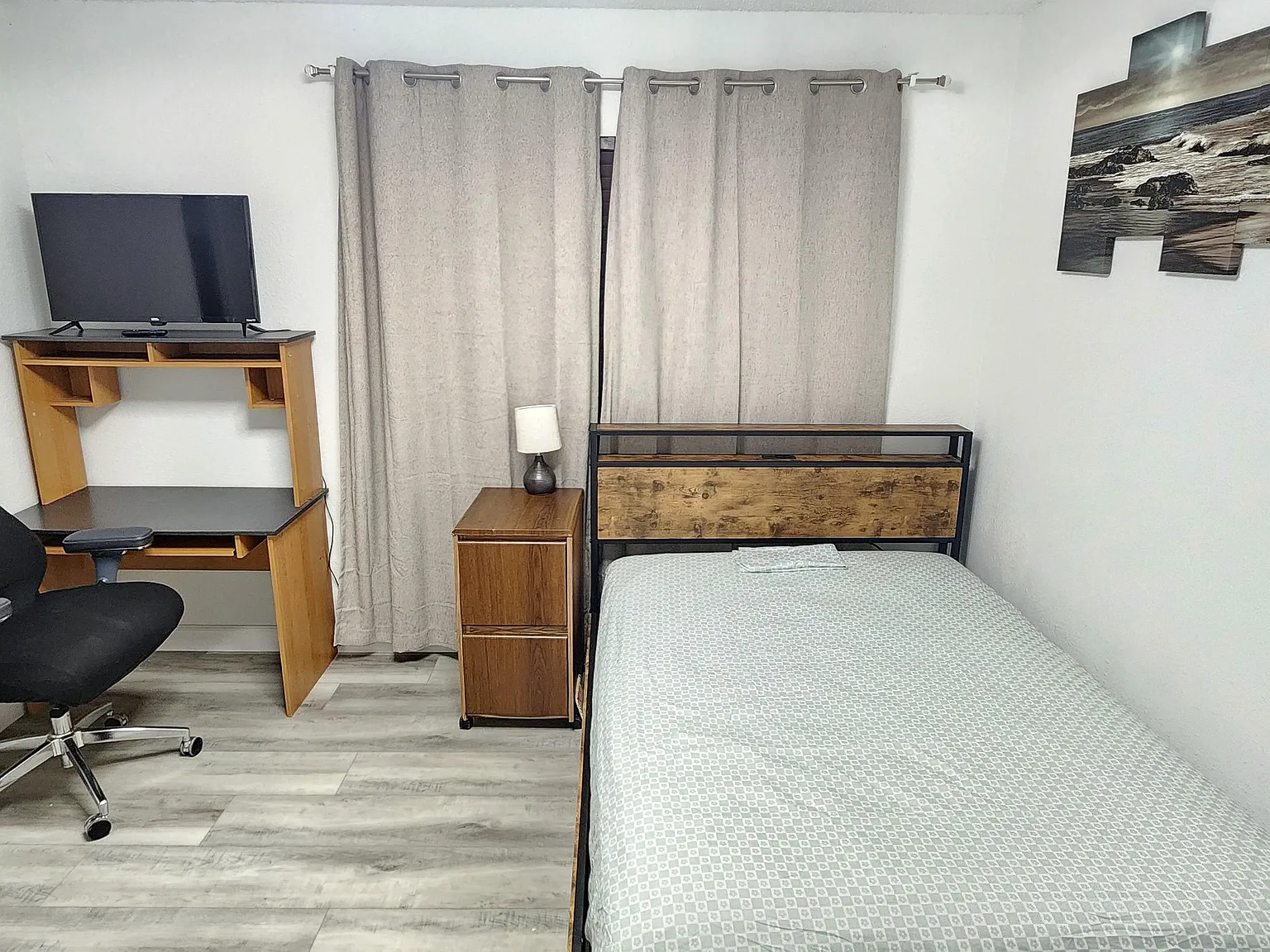 4 bed, 3.0 bath, 3700 sqft, $1,022 — Photo 1
