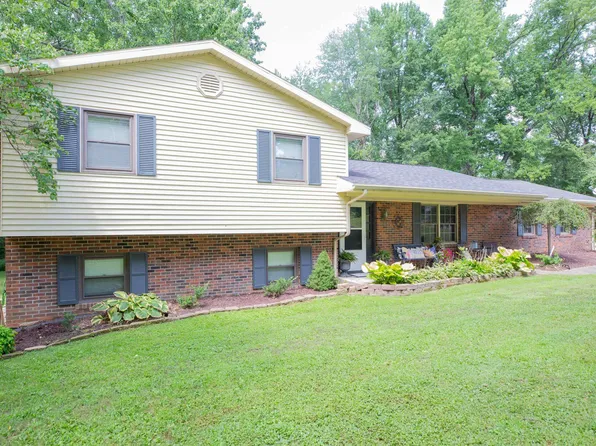 5225 Star Dr, Evansville, IN 47712