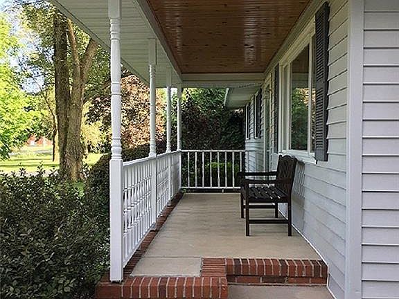 2nd image of 10736 Quarry Rd