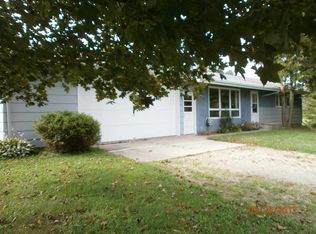 E5268 Green Valley Rd, Manawa, WI 54949