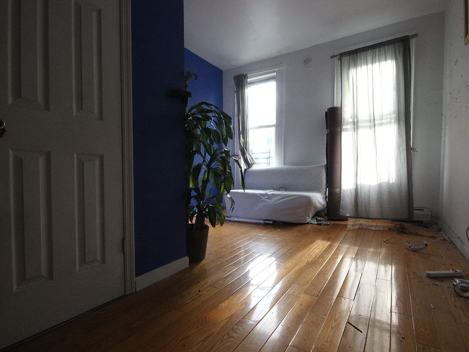 2nd image of 203 Knickerbocker Ave #11V
