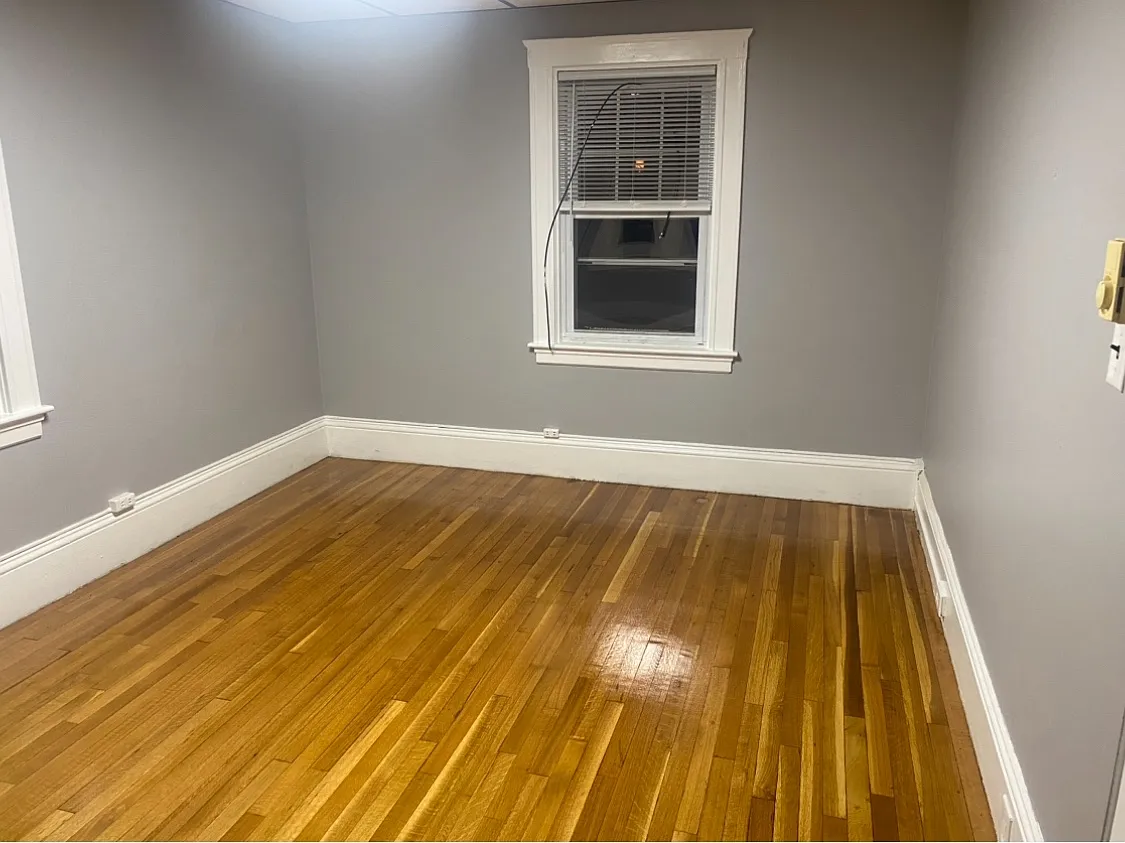 56 High St — Photo 3