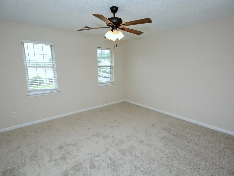 1217 Reardon Cir — Photo 49