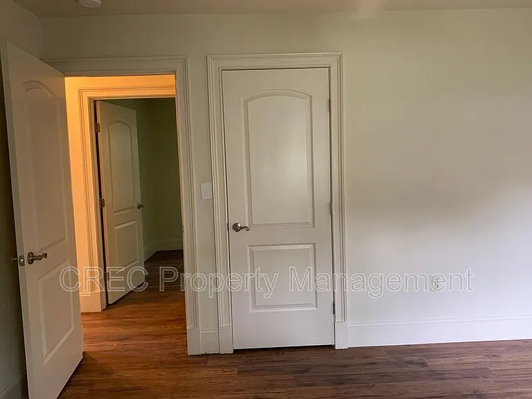 711 Locust St — Photo 19