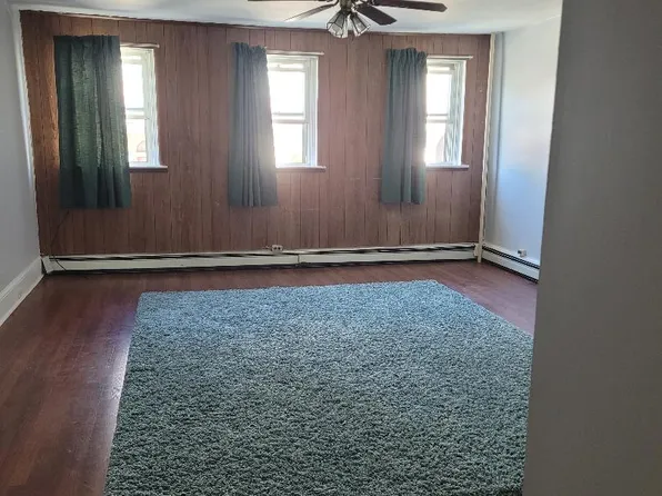 89 N Main St #2, Spring City, PA 19475