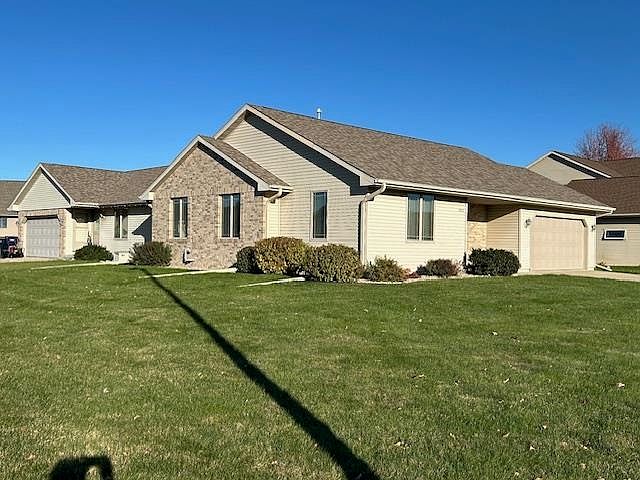 1st image of 3935 Curry Ln