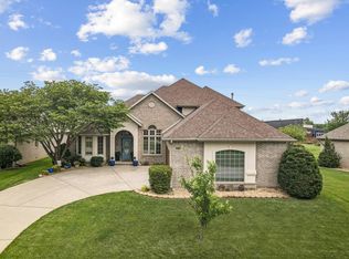 3353 E Fox Grape St, Springfield, MO 65804