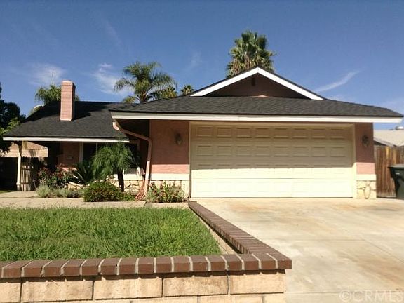 2nd image of 3934 Bayberry Dr