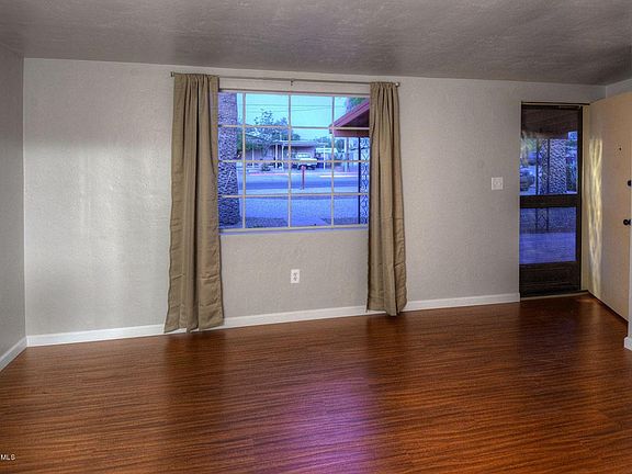5th image of 2751 N Palo Verde Ave