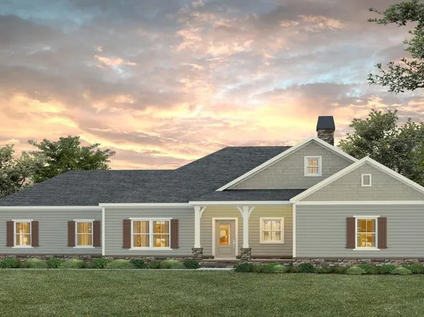174 Mountain View Rd, Hamilton, GA 31811