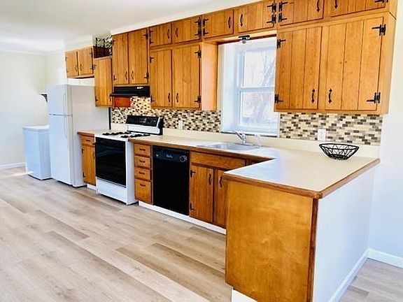 5th image of 663 N Cary St