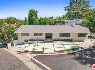 4166 Crisp Canyon Rd, Sherman Oaks, CA 91403