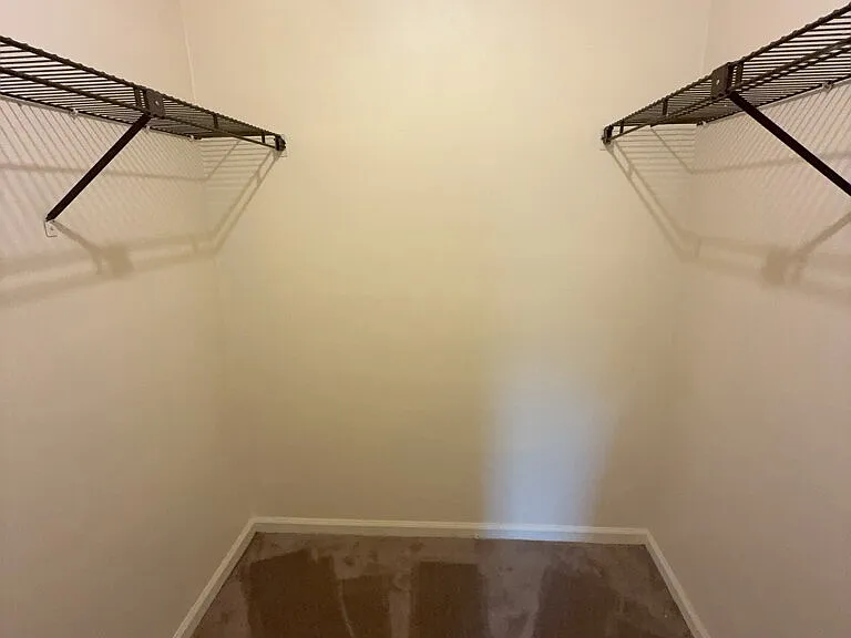 921 Wickford Dr — Photo 15