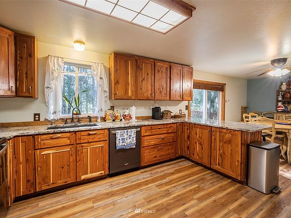 Another view of your kitchen showing the dining area. 