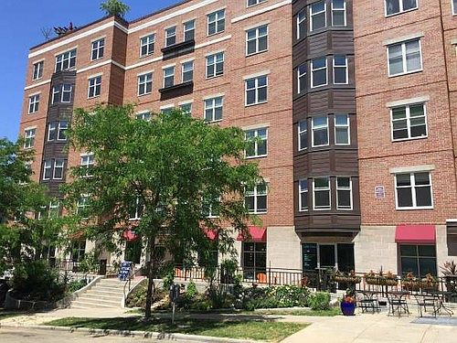 5th image of 425 W Washington Ave APT 406