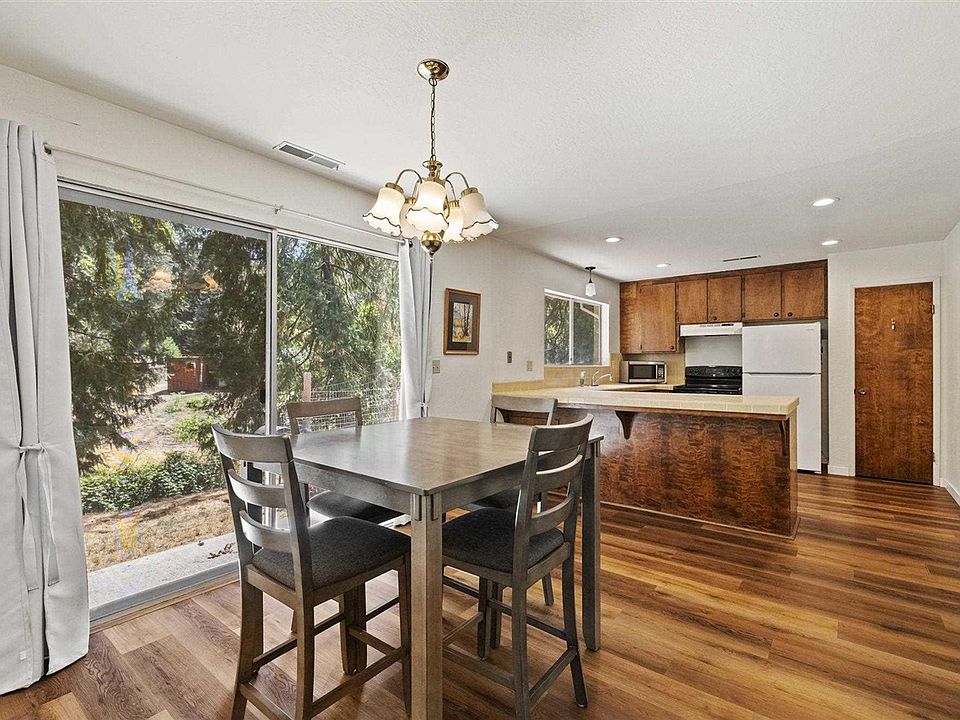 1st image of 28400 River Dr