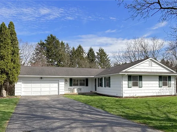 91 Skyview Ln, Rochester, NY 14625