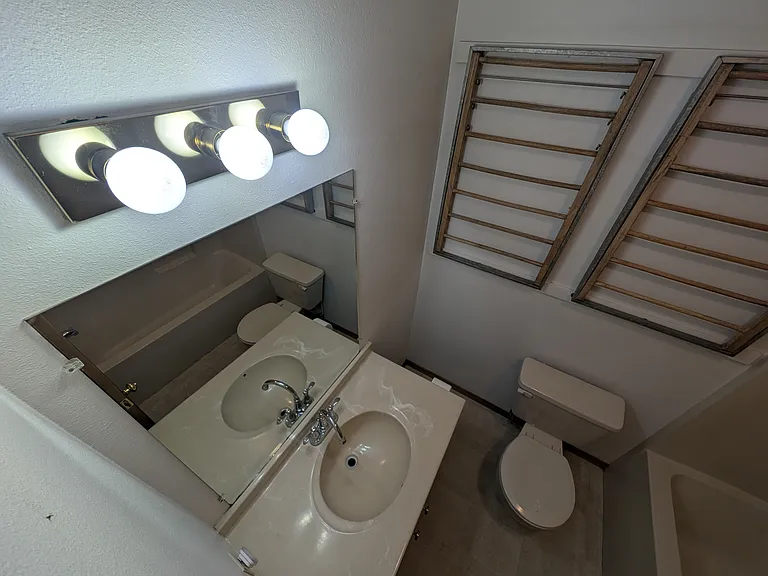 106 Spruce Ct — Photo 12