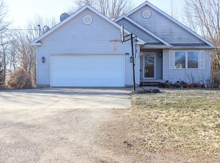 5588 126th Ave, Fennville, MI 49408