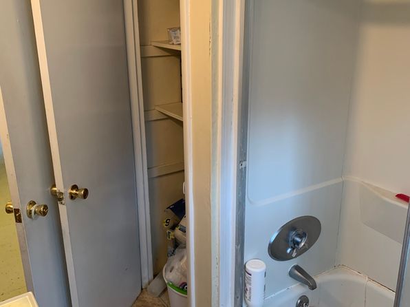 64 Lorchris St APT 18