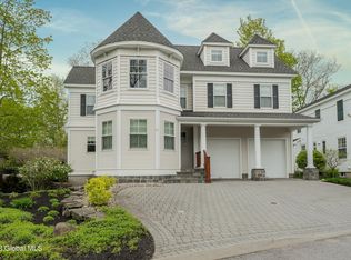 11 Park Aly N, Saratoga Springs, NY 12866