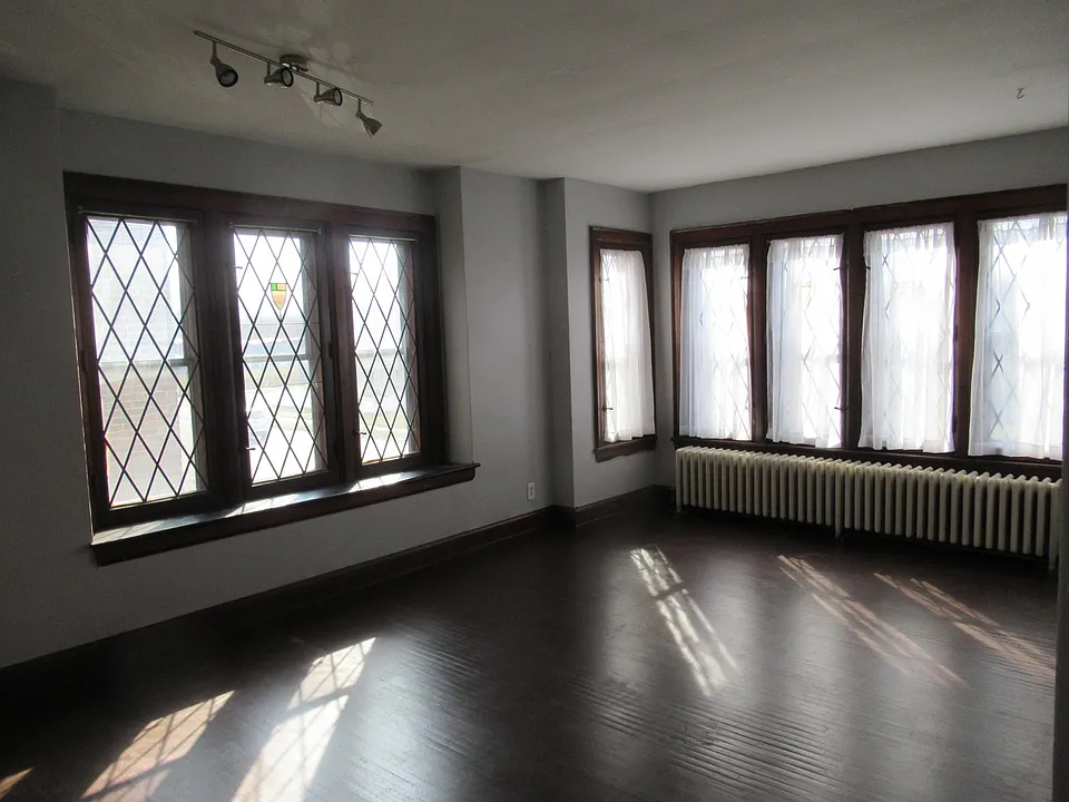Living room facing Kenmore Ave.