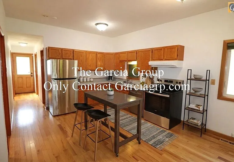 2532 N Watts St — Photo 3