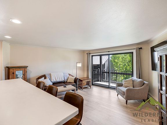 3rd image of 1185 Ski Hill Rd #L