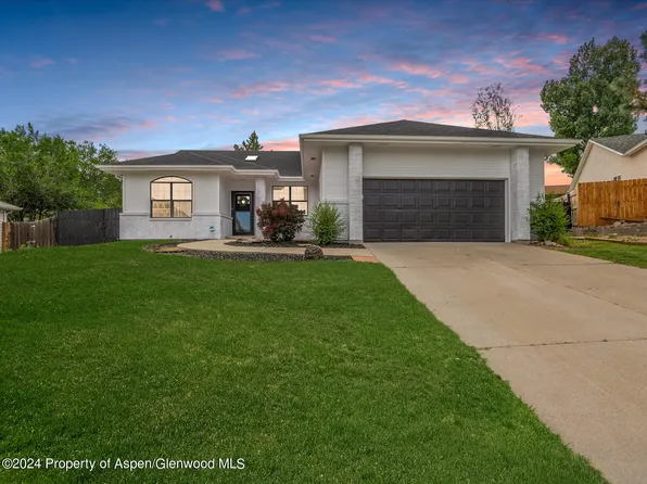 48 Oak Ct, Parachute, CO 81635