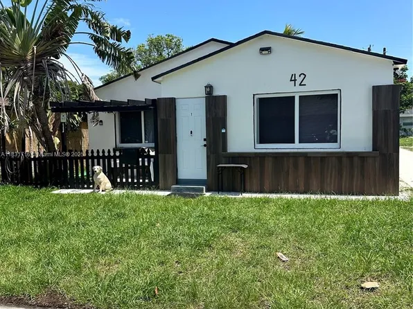 42 SE 10th Ter, Dania, FL 33004