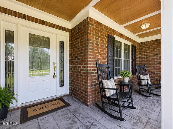 2nd image of 111 Finch Lane