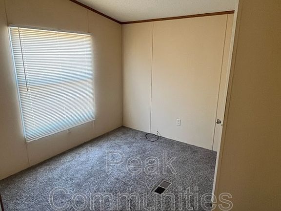 5th image of 206 Pine St #P206