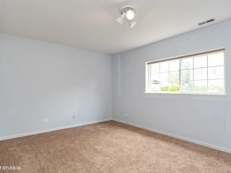 816 Brodhead Dr — Photo 8