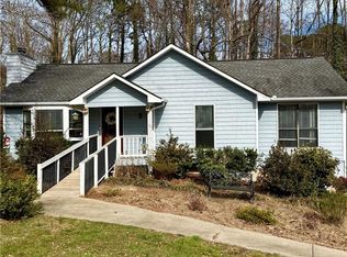 1084 Becky Ct, Acworth, GA 30102