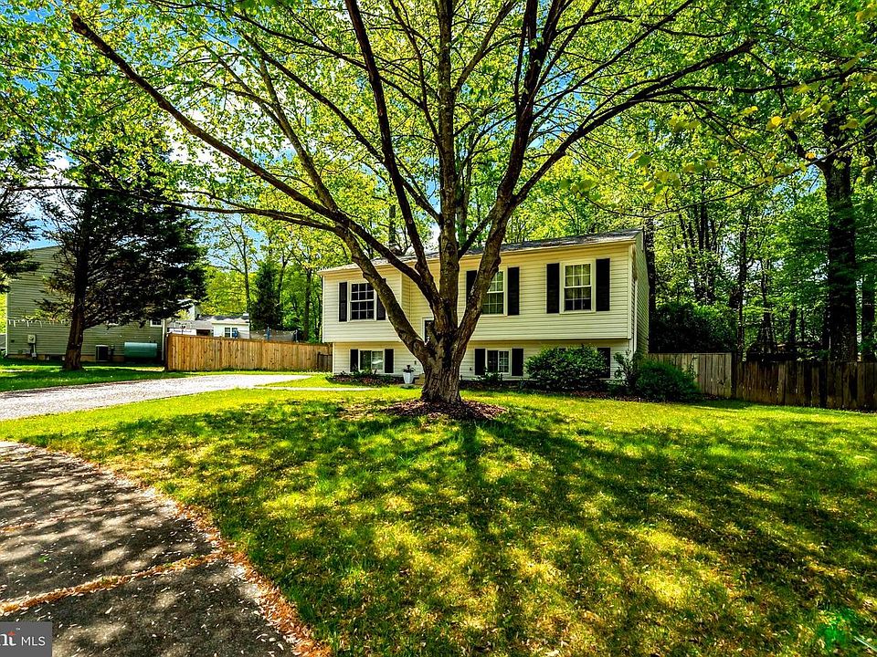 12617 Glenbrooke Woods Dr, Herndon, VA 20171 | MLS #VAFX2303842