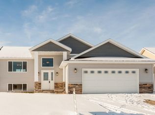2474 Crystal Drive, Grand Forks, ND 58201